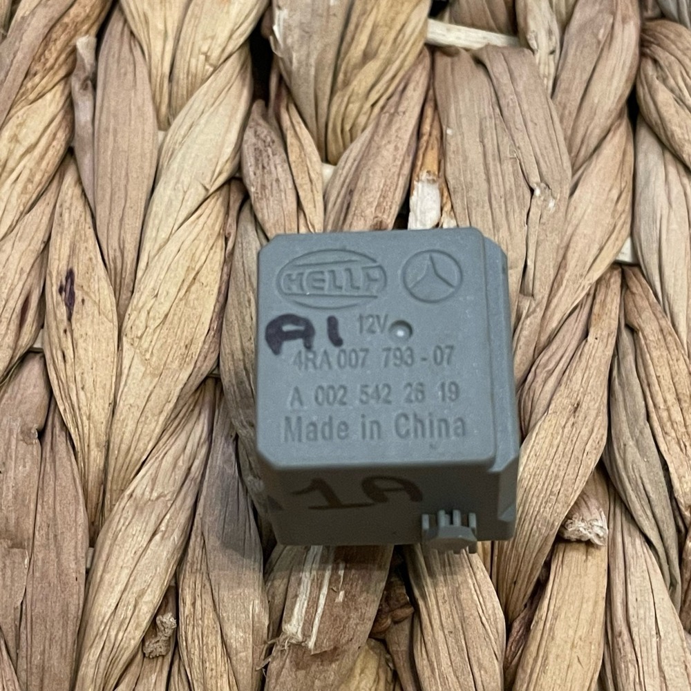 0025422619 Multi-Purpose Relay for Mercedes-Benz 12V 4-Pin Hella #️⃣0634